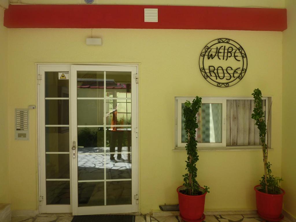Hotel White Rose Beach Olympiakí Aktí Eksteriør billede