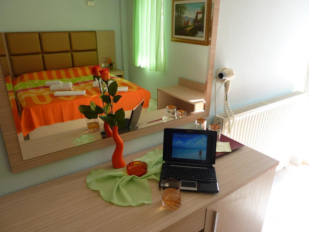 Hotel White Rose Beach Olympiakí Aktí Eksteriør billede