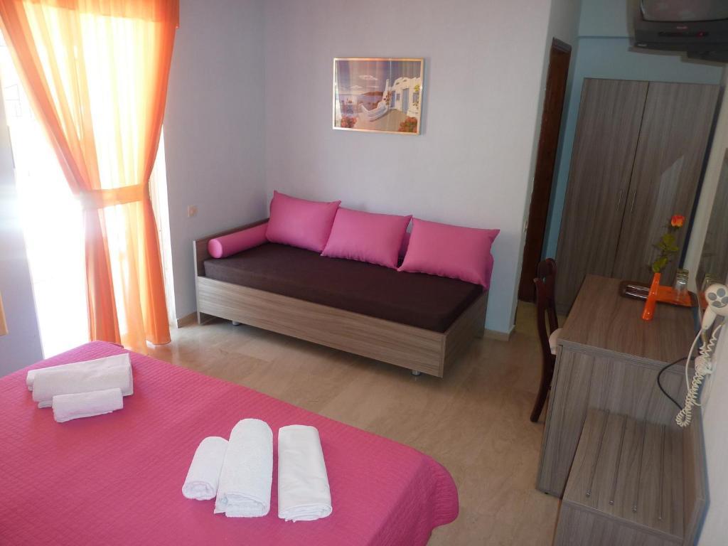 Hotel White Rose Beach Olympiakí Aktí Eksteriør billede
